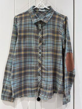 Active USA flannel button up shirt (NWOT)